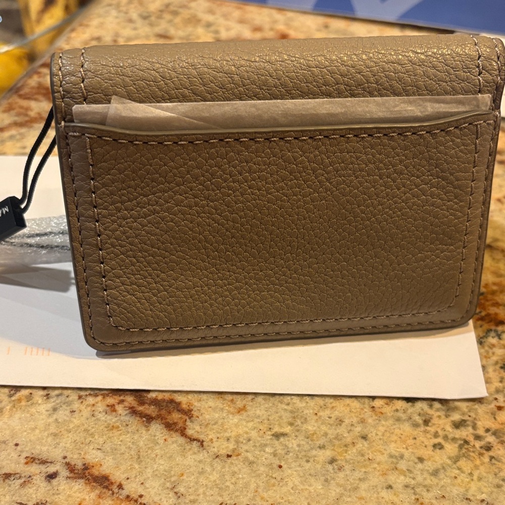 Marc Jacobs Khaki Leather Card Holder - Picture 3 of 4